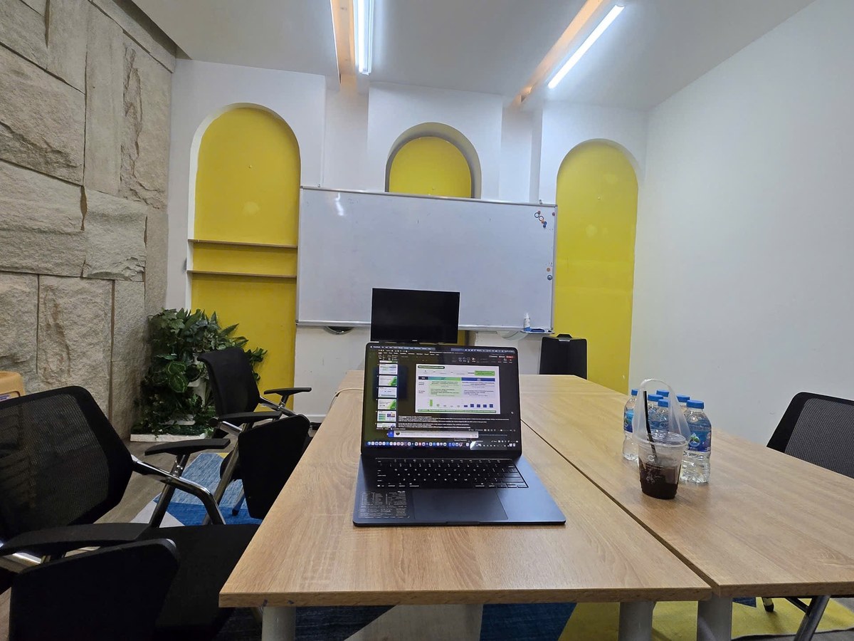 EDNSoft meeting room